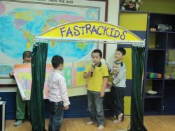 FasTracKids là gì? Có nên cho trẻ học tại FasTracKids không?